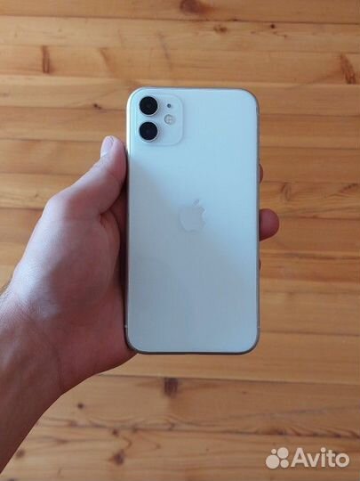 iPhone 11, 64 ГБ