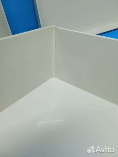 Пластиковый лоток-поддон для клеток и витрин