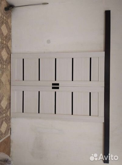 Установка межкомнатных дверей