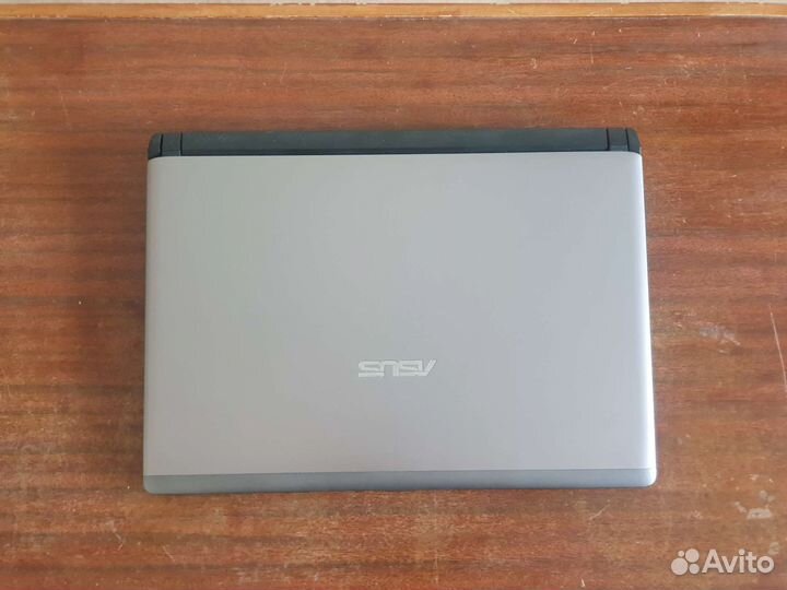 Ноутбук asus u32u