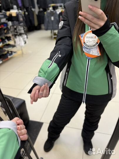 Горнолыжный костюм женский