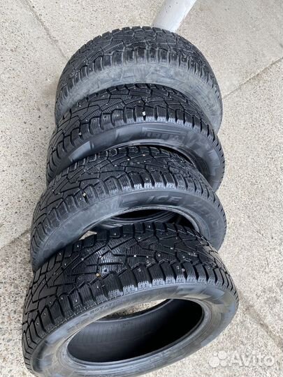 Pirelli Ice Zero 215/60 R17
