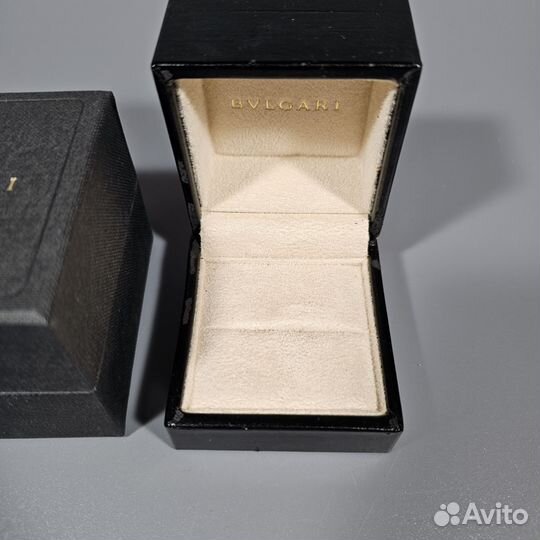 Коробка Bvlgari для кольца с дефектом