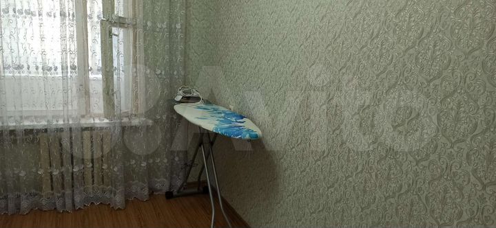 2-к. квартира, 53 м², 3/6 эт.