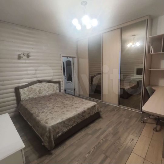 3-к. квартира, 74 м², 2/5 эт.