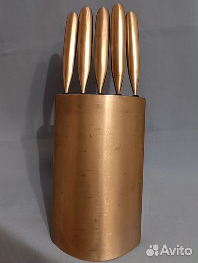 Набор кухонных ножей с подставкой