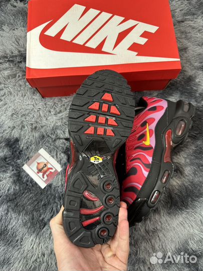 Nike air max tn plus supreme