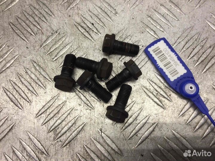 Болт маховика Toyota Corolla 4efe