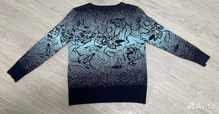 Свитер джемпер