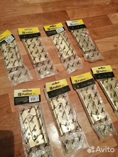 Дверные ручки и навесы