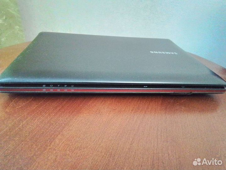 Нетбук Samsung n100