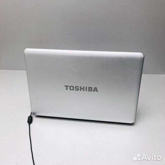 Ноутбук toshiba на i3 и SSD 240