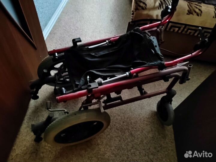 Коляска для инвалидов