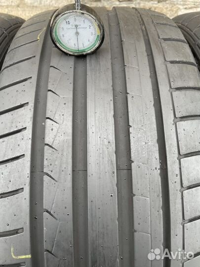 Dunlop SP Sport Maxx GT 245/40 R19 и 275/35 R19