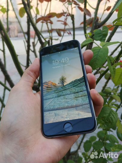 iPhone 6s на 64гб