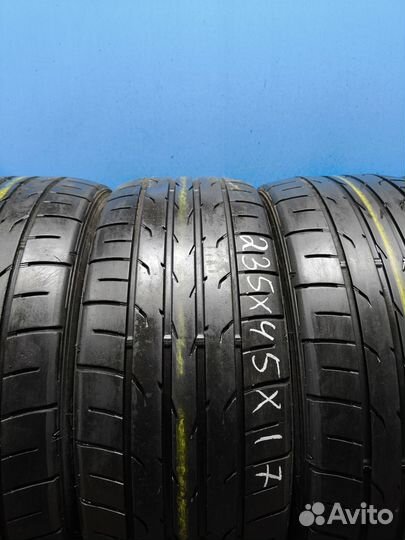 Dunlop Direzza DZ102 235/45 R17 94W