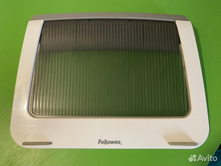 Подставка для ноутбука, до 17