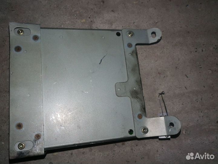 Блок управления двигателем Mazda 323 BA E2T86771T