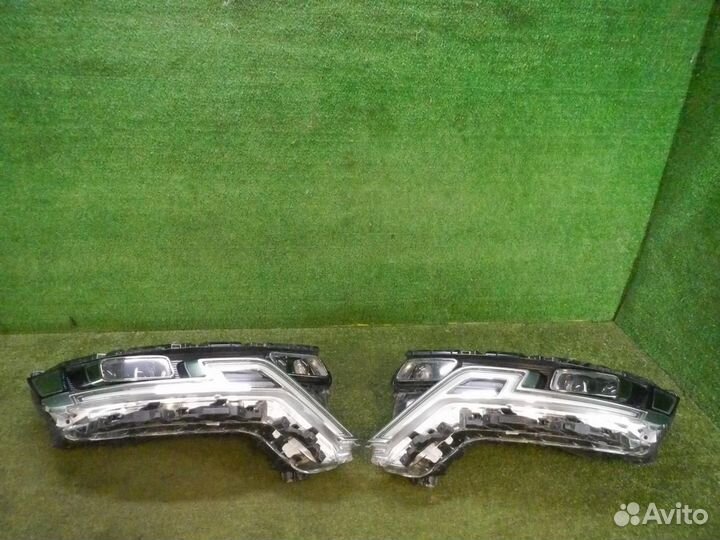 Фара передняя (комплект) Kia Carnival