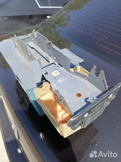 Металлическая машина