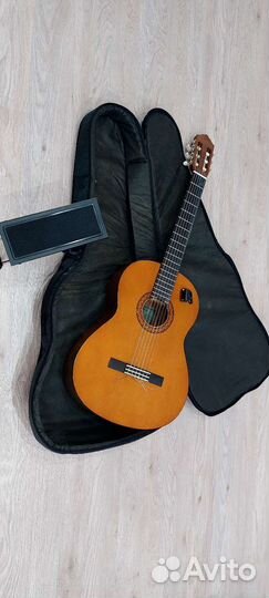 Продам гитару yamaha C 40