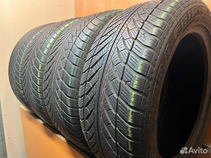 Goodyear UltraGrip 255/50 R19