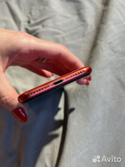 Телефон iPhone se 2020 128 gb