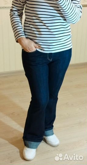 Джинсы женские Guess 28