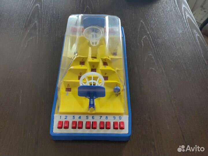 Настольный баскетболл