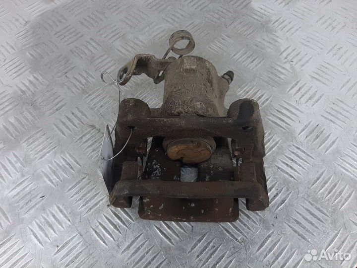 Суппорт задний левый Opel Zafira 2 (B) 2008