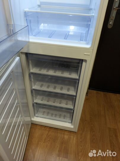 Холодильник Beko Total No Frost