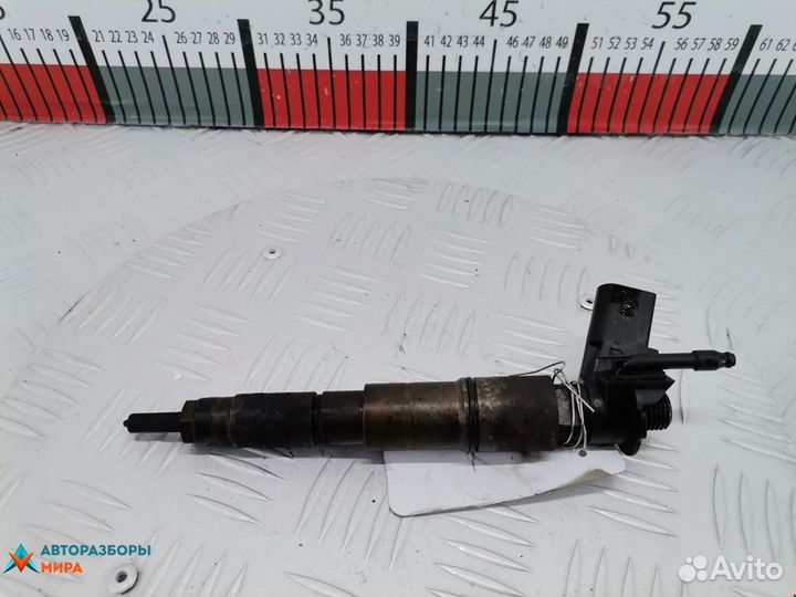 Форсунка BMW 3 E90/E91/E92/E93 2005 13537792721