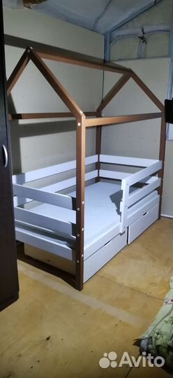 Детская кровать Домик