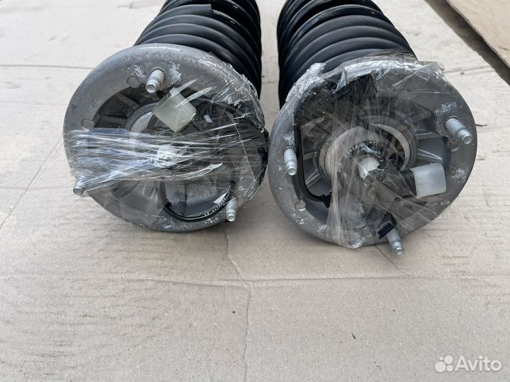 Амортизаторы задние на BMW M8 F91 F92