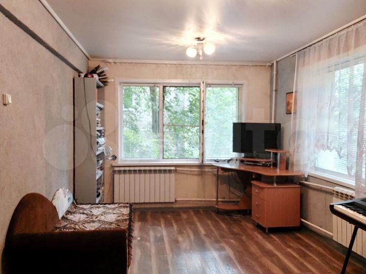 2-к. квартира, 42 м², 1/5 эт.