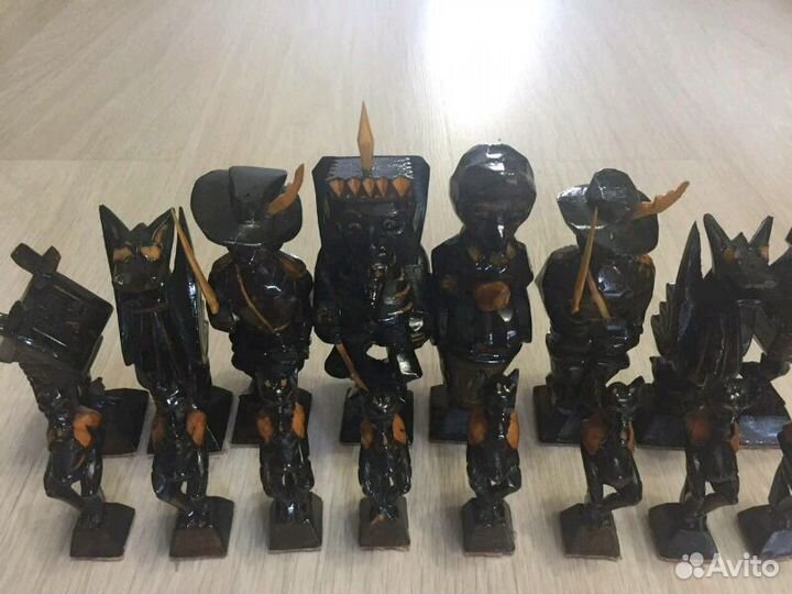 Шахматы резные