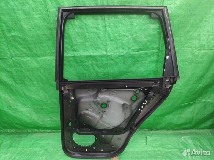 Рамка двери лев. зад. Volkswagen Touareg