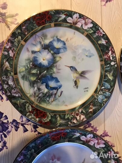 Тарелка настенная Лена Лю