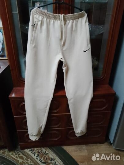 Спортивный костюм женский