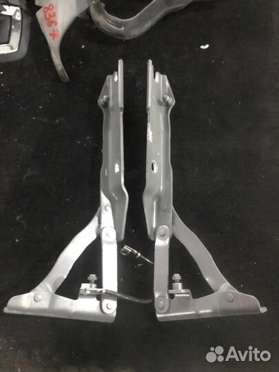 Петля капота Bmw 5 E60 2003-2010