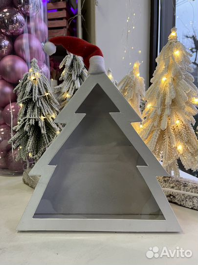 Ёлочка 28*28*5 подарочная коробка