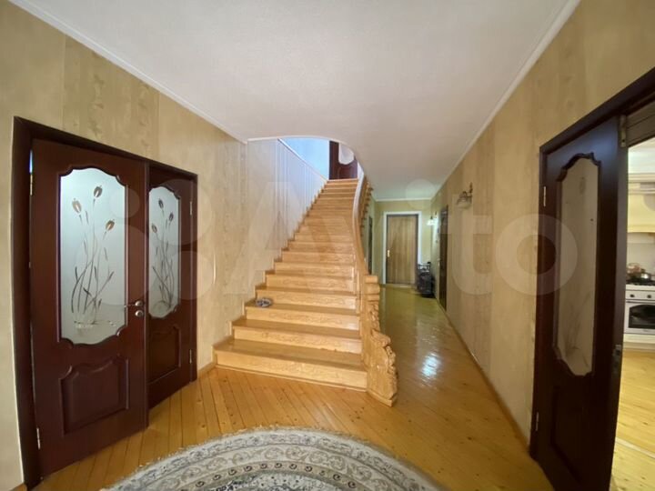 Дом 233 м² на участке 6 сот.