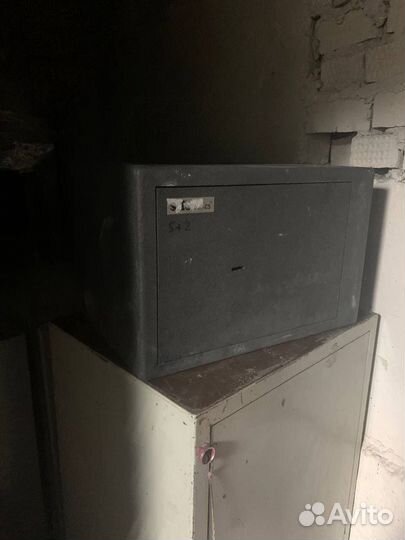 Сейф тяжелый
