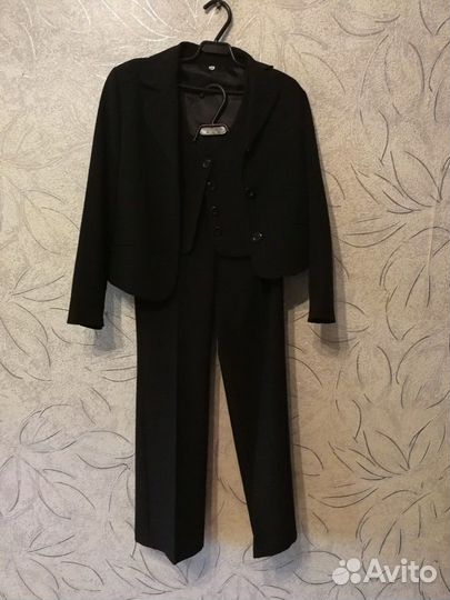 Костюм в школу для девочки, новый