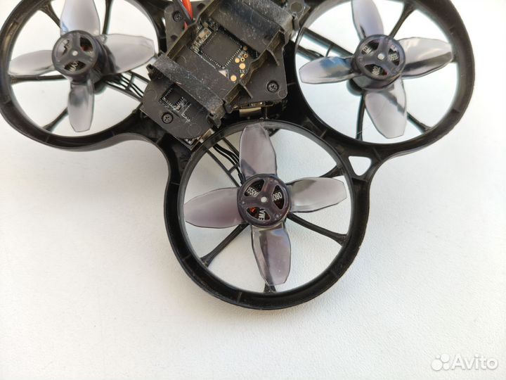 Emax Tinyhawk 2s - Микро FPV квадрокоптер