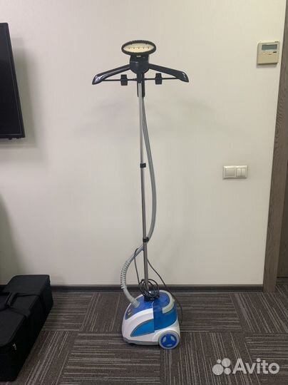 Вертикальный отпариватель Maxwell MW-3703 B