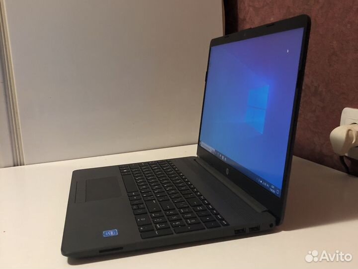 Новый Ноутбук HP 250 G8 Cel