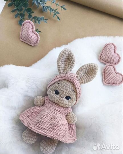 Вязаный заяц