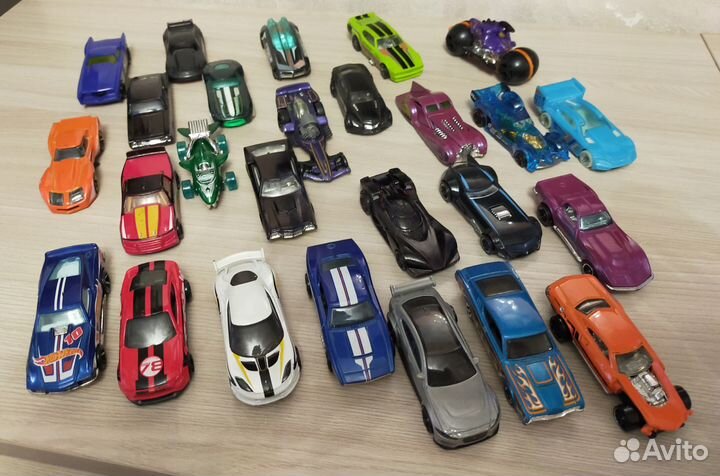 Машинки Hot Wheels и другие