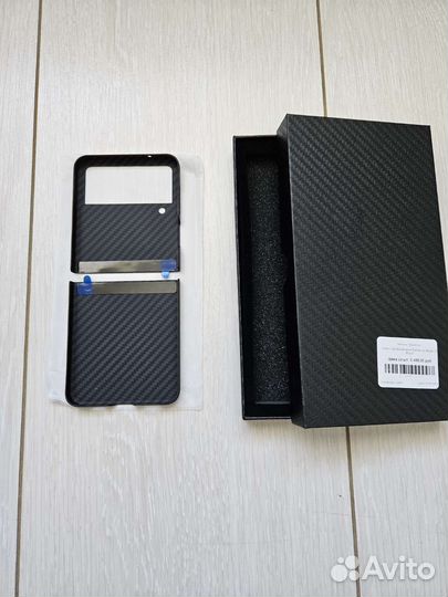 Бампер на Galaxy Z Flip 4 Cevlar